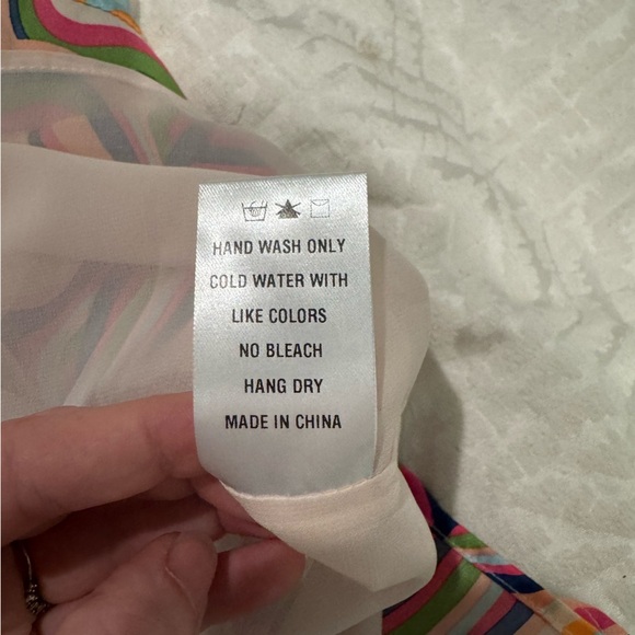 Karlie Multicolor retro Abstract v neck short sleeve satin dress Dress - Picture 10 of 10